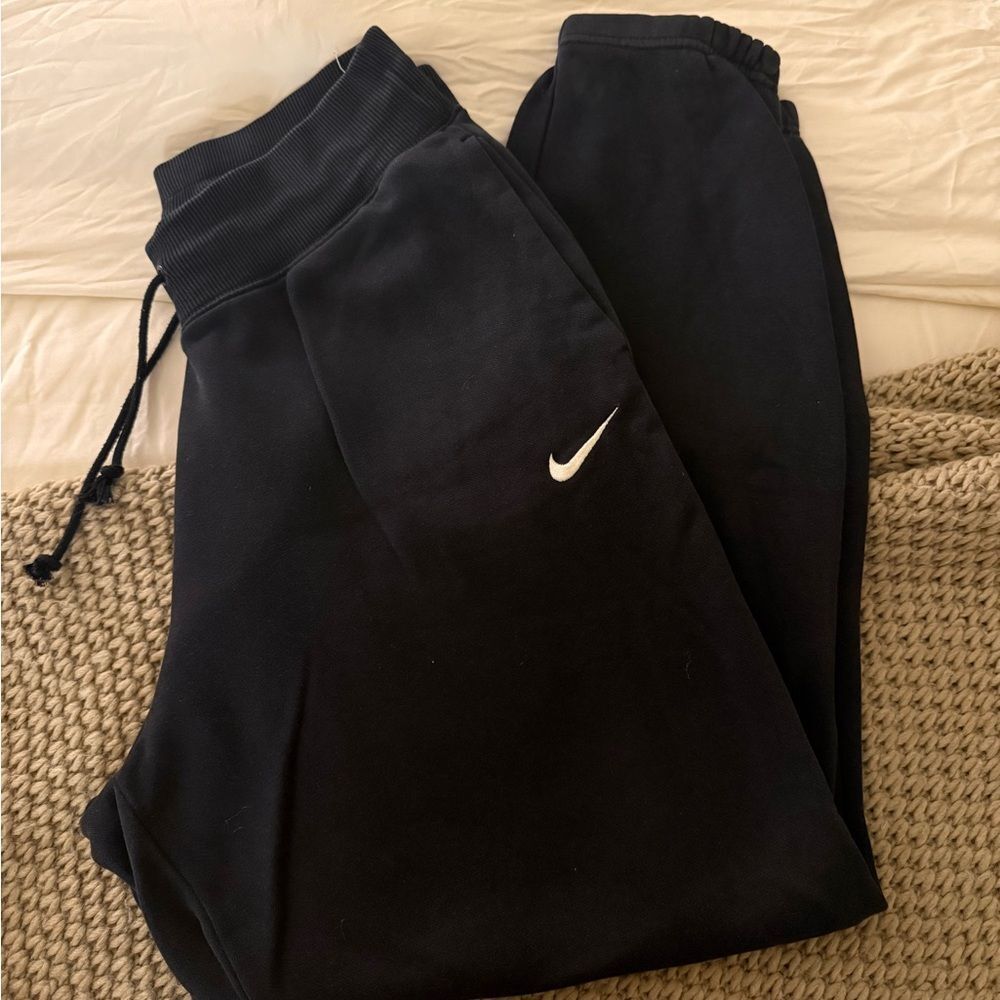Nike Black Athletic Pants - Picture 2 of 3